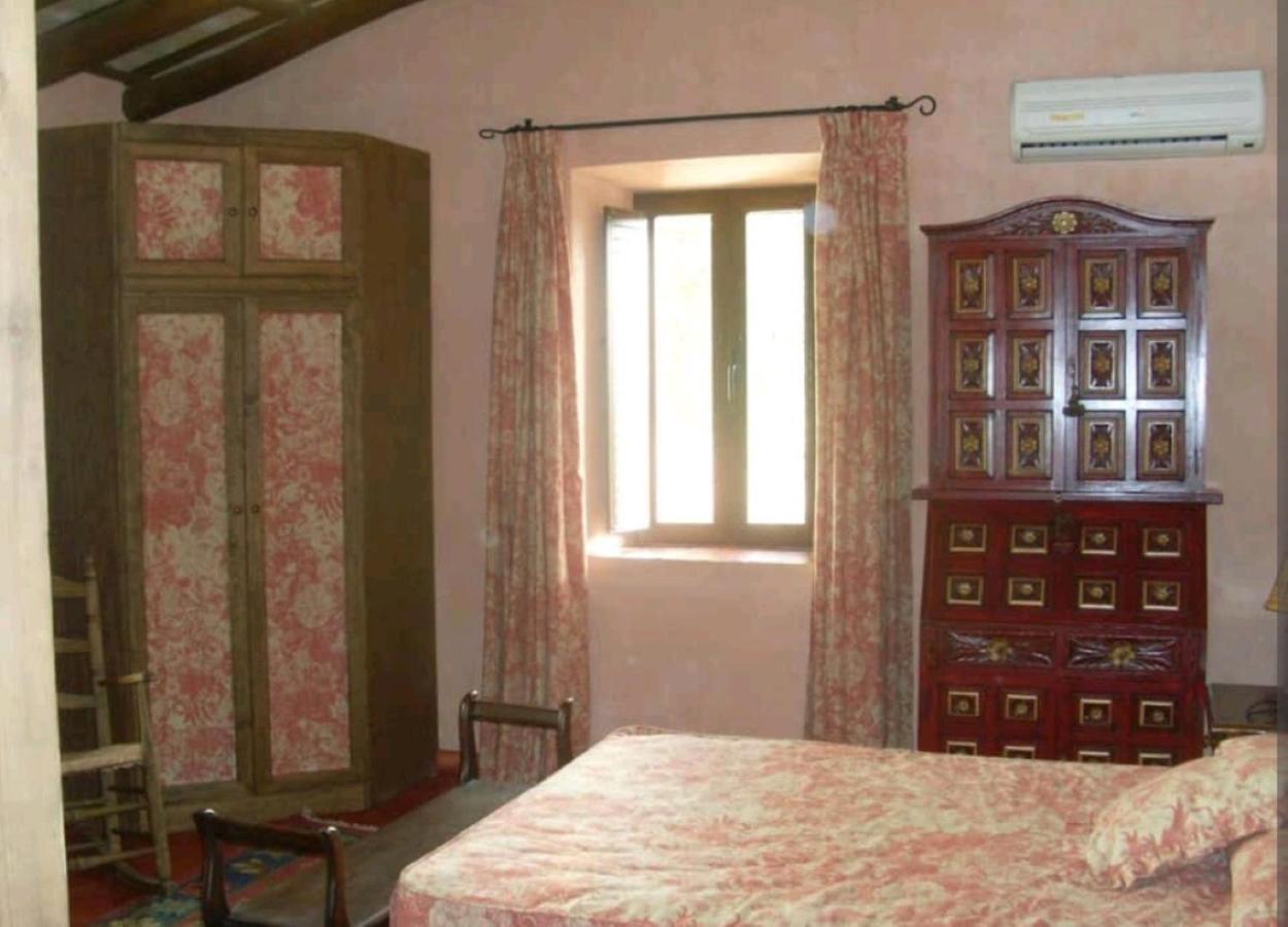 Casa Rural El Chorrillo 카잘라데라시에라 외부 사진